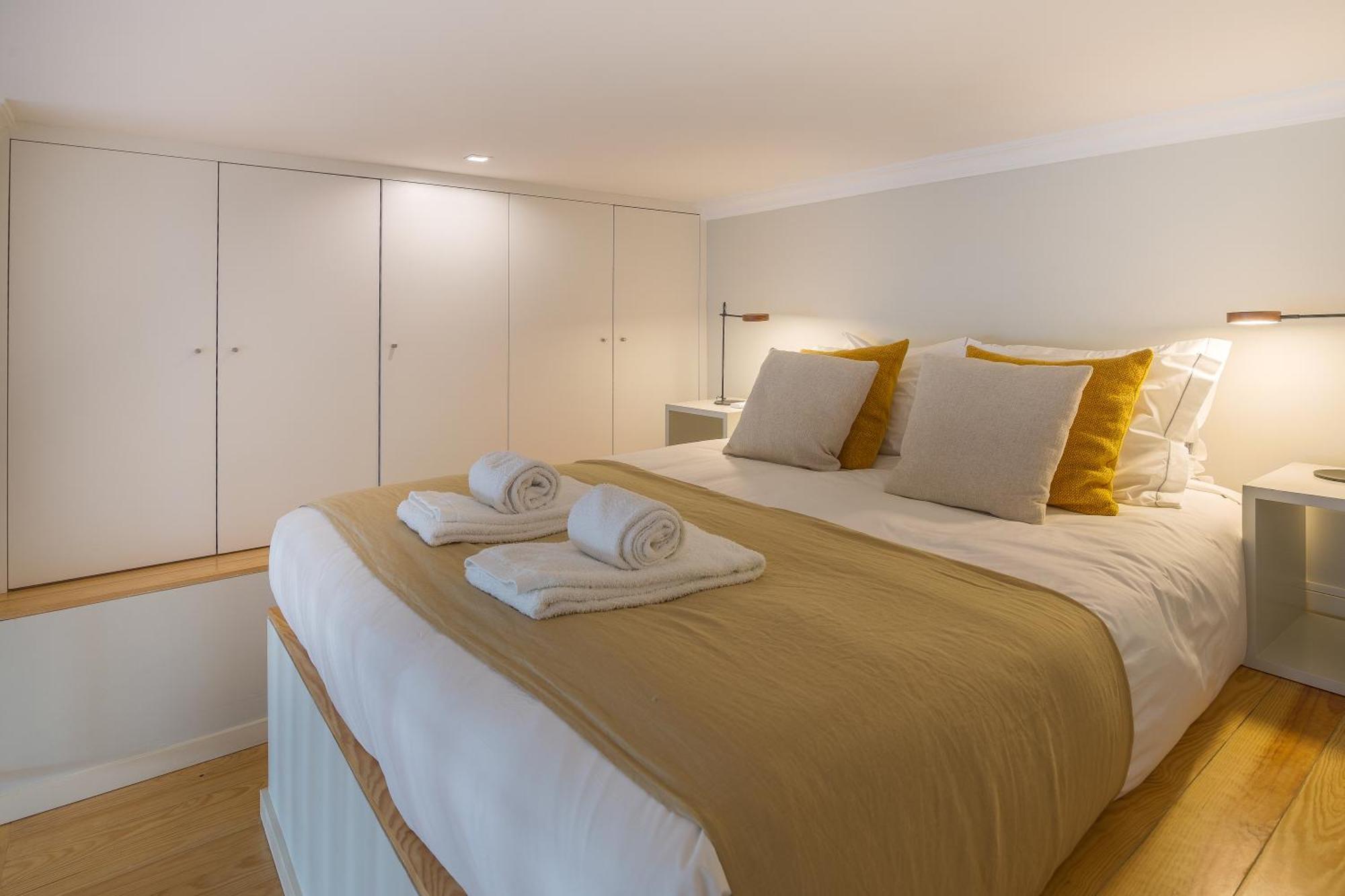 Apartament Almada 151