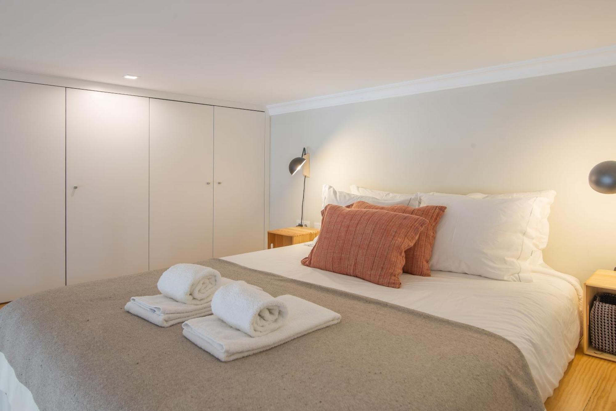 Almada 151 Apartament *